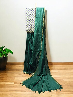 Green Plain Saree with Printed Blouse