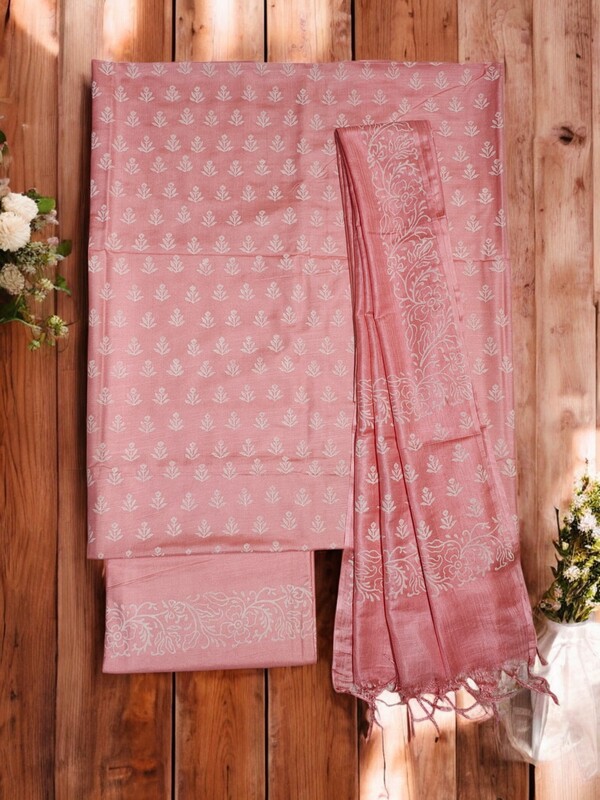 Peach Block Print Unstitched Silk Salwar Suit Dress Material with Dupatta Peach Block Print Unstitched Silk Salwar Suit Dress Material with Dupatta
