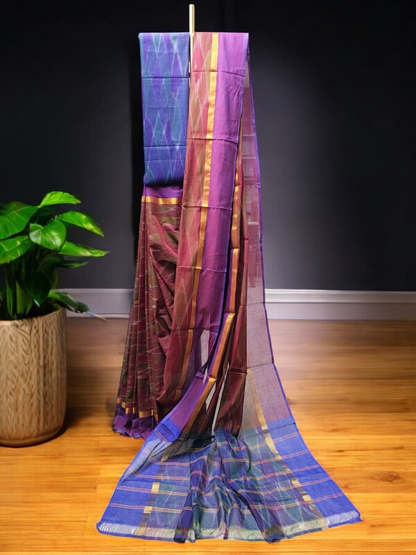 Maroon Ikkat Cotton Saree with Unstitched Blouse Maroon Ikkat Cotton Saree with Unstitched Blouse