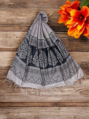 Pink & Blue Batik Print Cotton Silk Dupatta Pink & Blue Batik Print Cotton Silk Dupatta